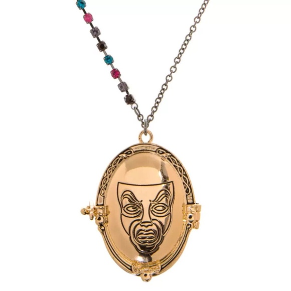 2022 Disney Parks Betsey Johnson Evil Queen of Mean Magic Mirror Necklace - NEW - Picture 4 of 5